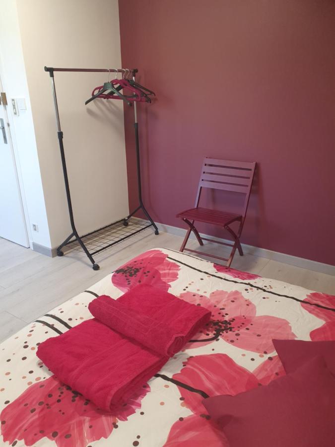 Bed and Breakfast Le Curieux De Conques Saint-Cyprien-sur-Dourdou Exterior foto